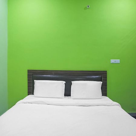 Capital O 85839 Hotel A-one Manesar Esterno foto