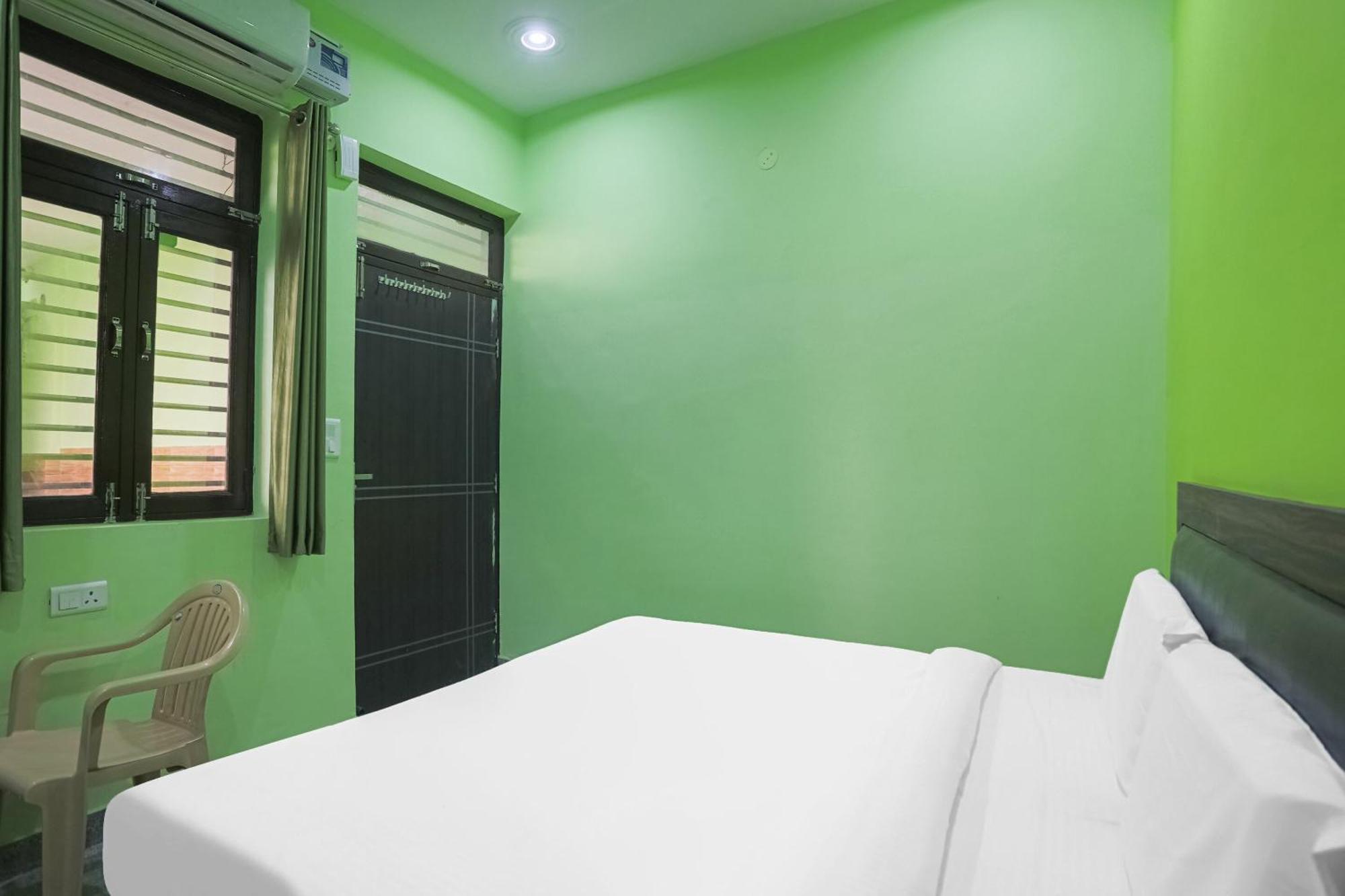 Capital O 85839 Hotel A-one Manesar Esterno foto